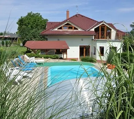 Helena Střílky